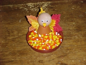 Adorable Thanksgiving turkey centerpiece and candy dish